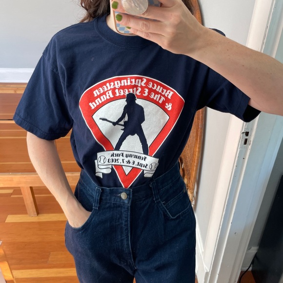 Bruce Springsteen 2003 Fenway Park T-Shirt - Picture 1 of 7